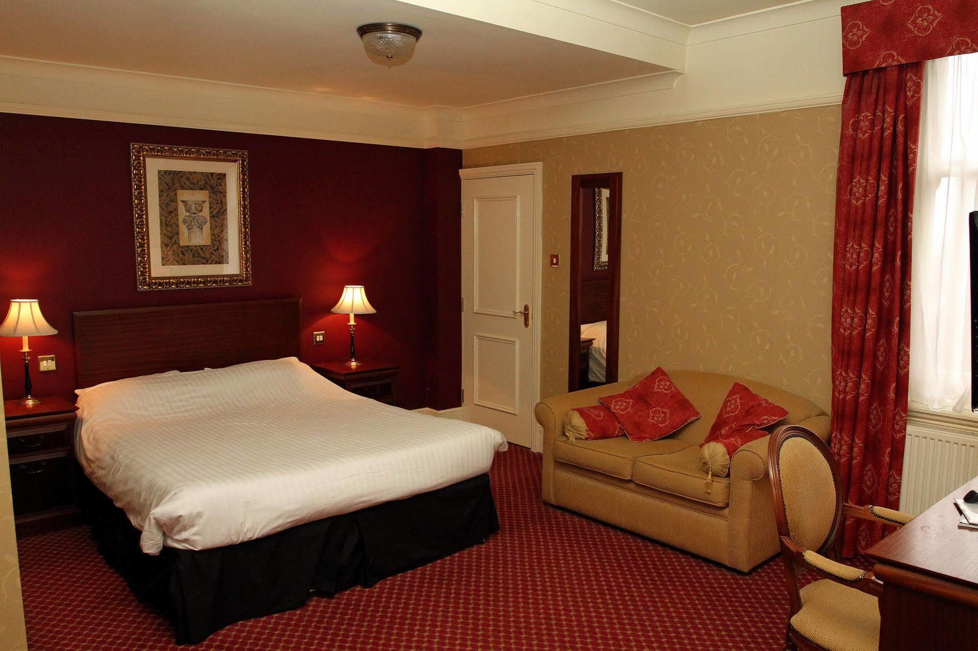 The Orwell Hotel Felixstowe Exteriör bild